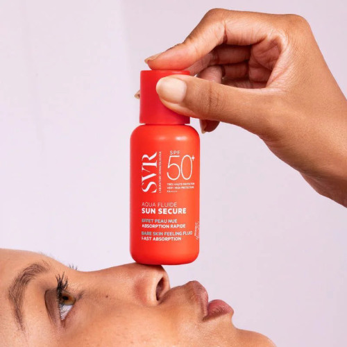 SVR SPF50+ Aqua-Fluide : Protection totale UVA/UVB + lumière visible