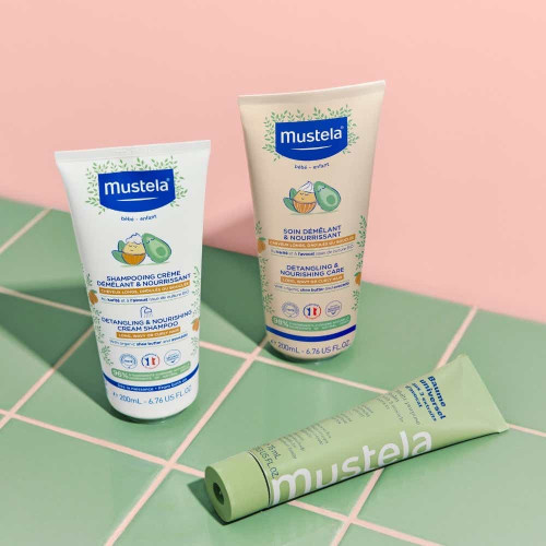 Mustela Shampooing Crème Démêlant Nourrissant 200 ml Cheveux Doux