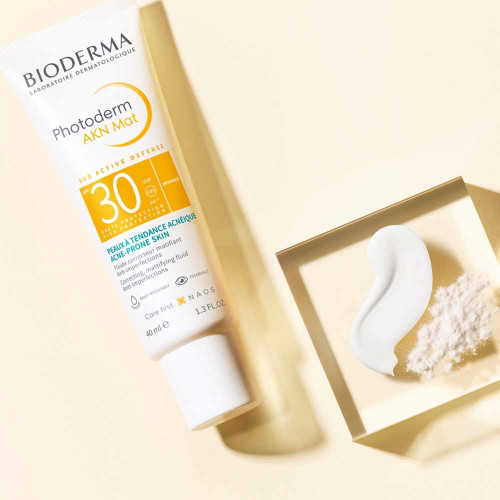 BIODERMA Photoderm AKN Mat SPF30 40mL - Protection et Matité