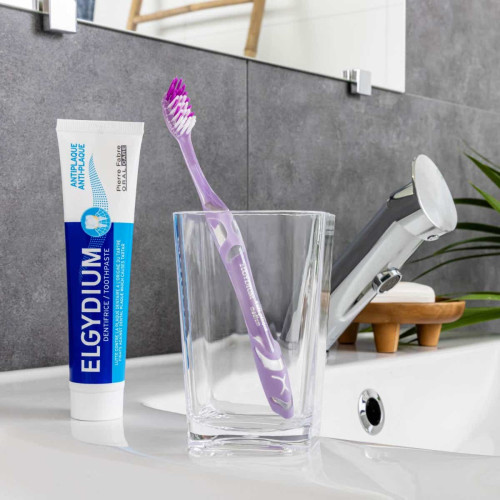 ELGYDIUM Brosse à Dents Anti-Plaque Souple 1 Unité